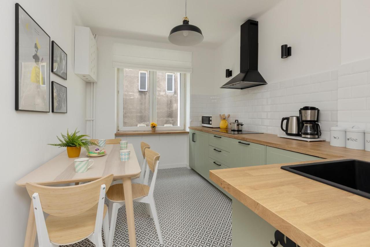 Tasteful Apartment In Warsaw City Center By Noclegi Renters Екстериор снимка