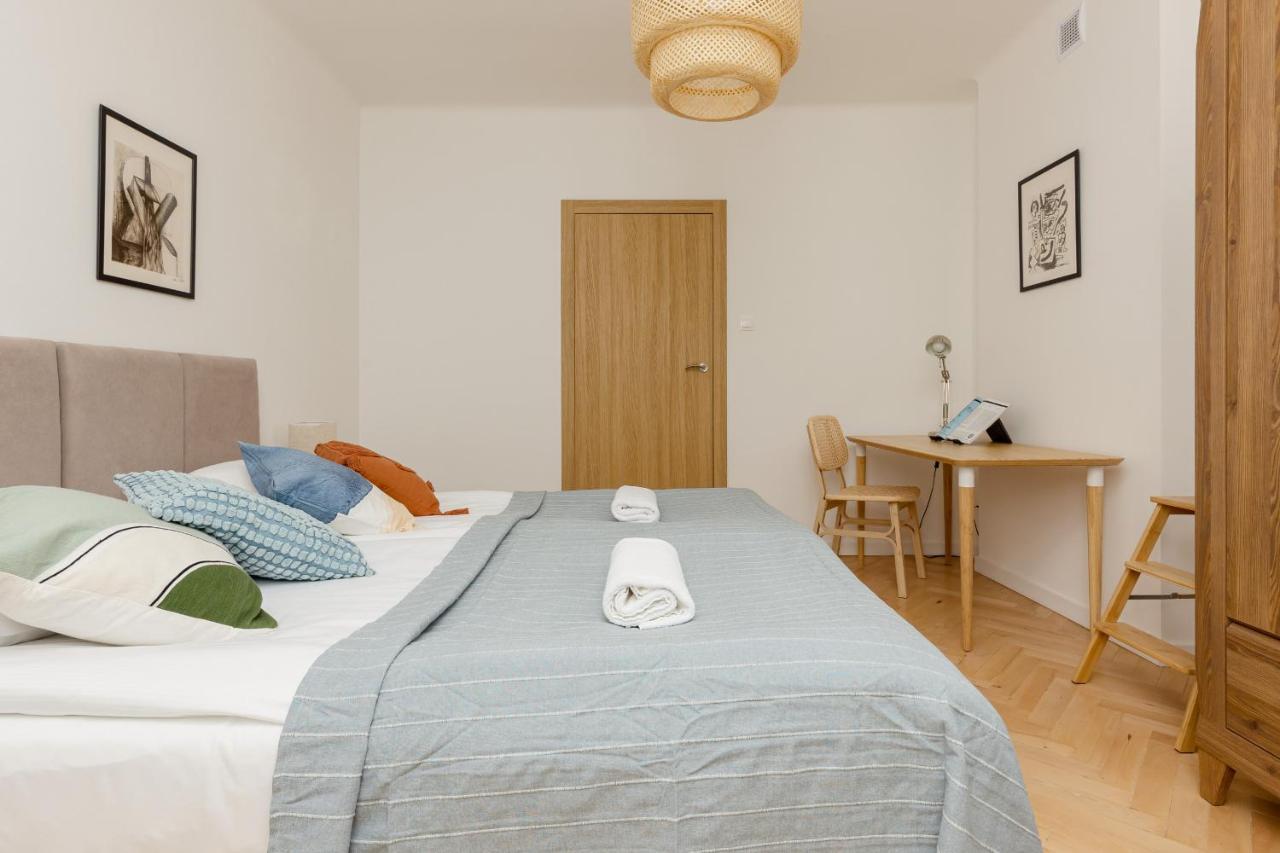 Tasteful Apartment In Warsaw City Center By Noclegi Renters Екстериор снимка