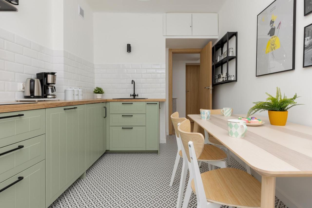 Tasteful Apartment In Warsaw City Center By Noclegi Renters Екстериор снимка